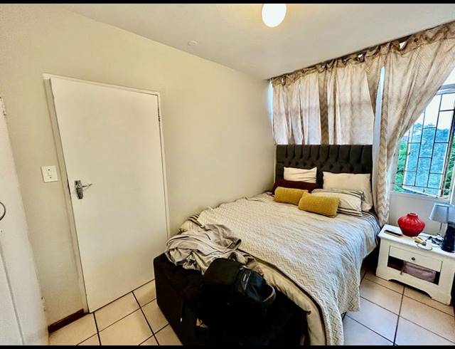 4 BEDROOM APARTMENT FOR SALE IN SUNNYSIDE